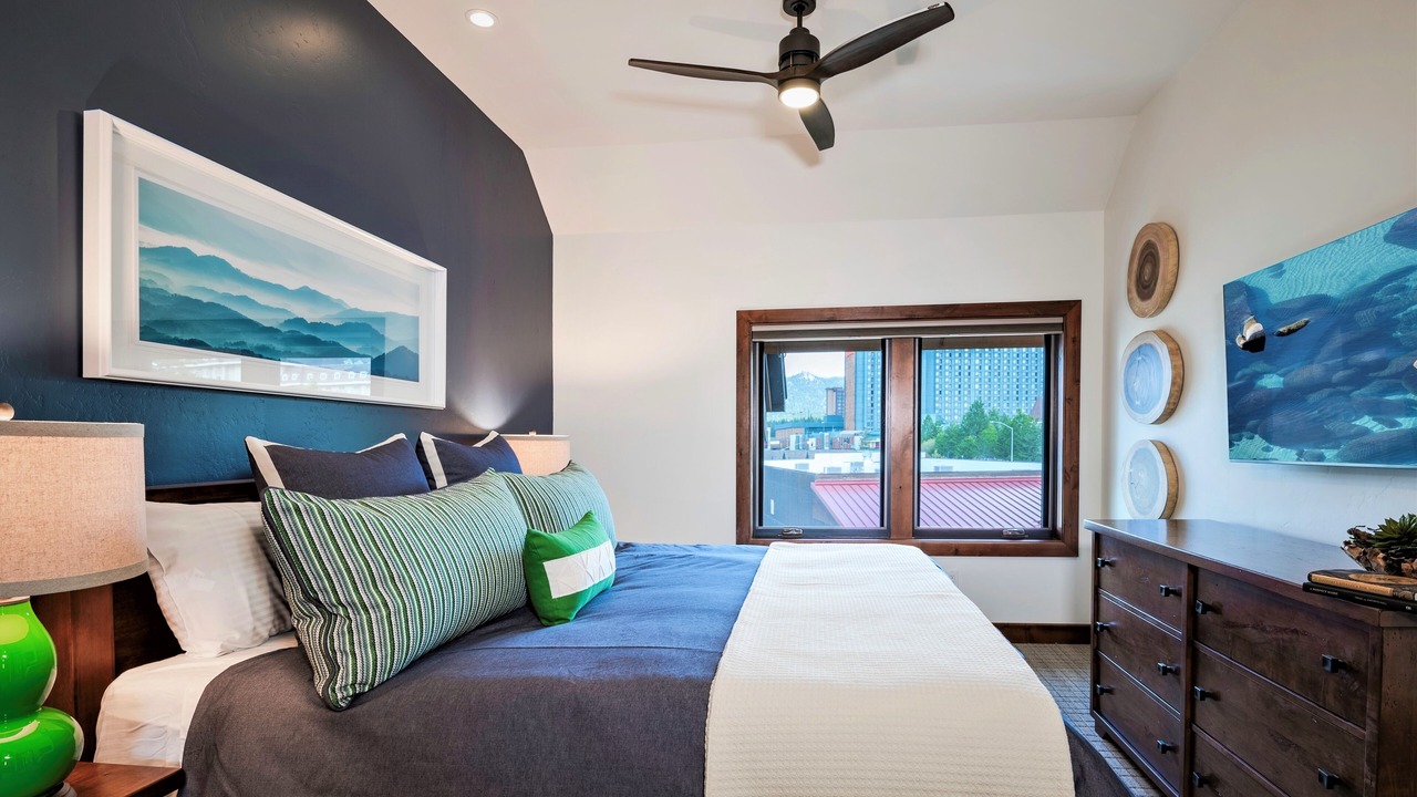 Photo of Bedroom in Lakeside Park