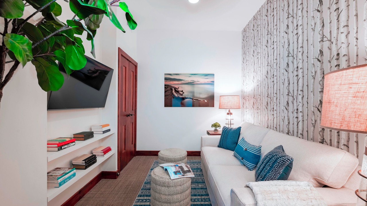 Photo of Livingroom in Lakeside Park