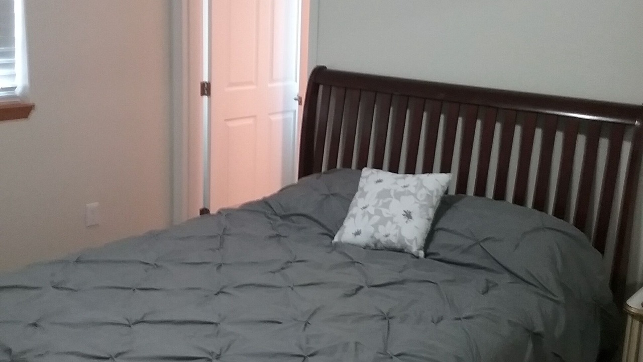 Photo of Bedroom in Roseburg