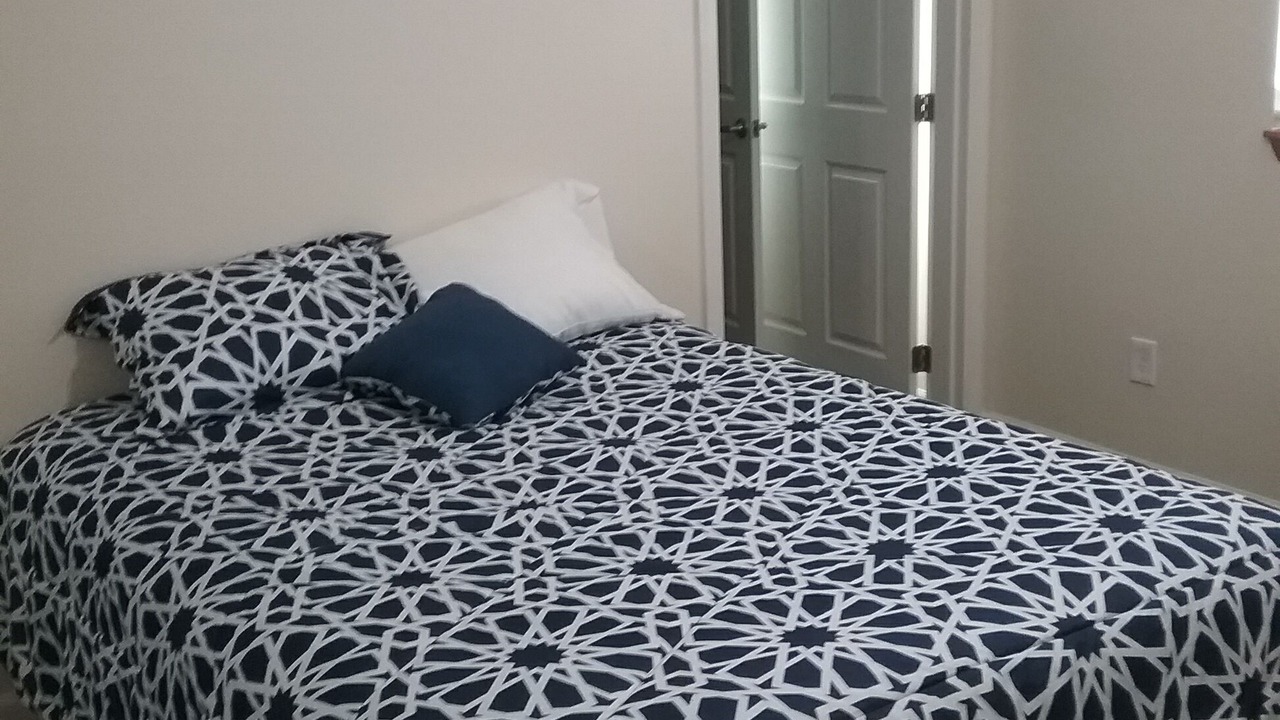 Photo of Bedroom in Roseburg
