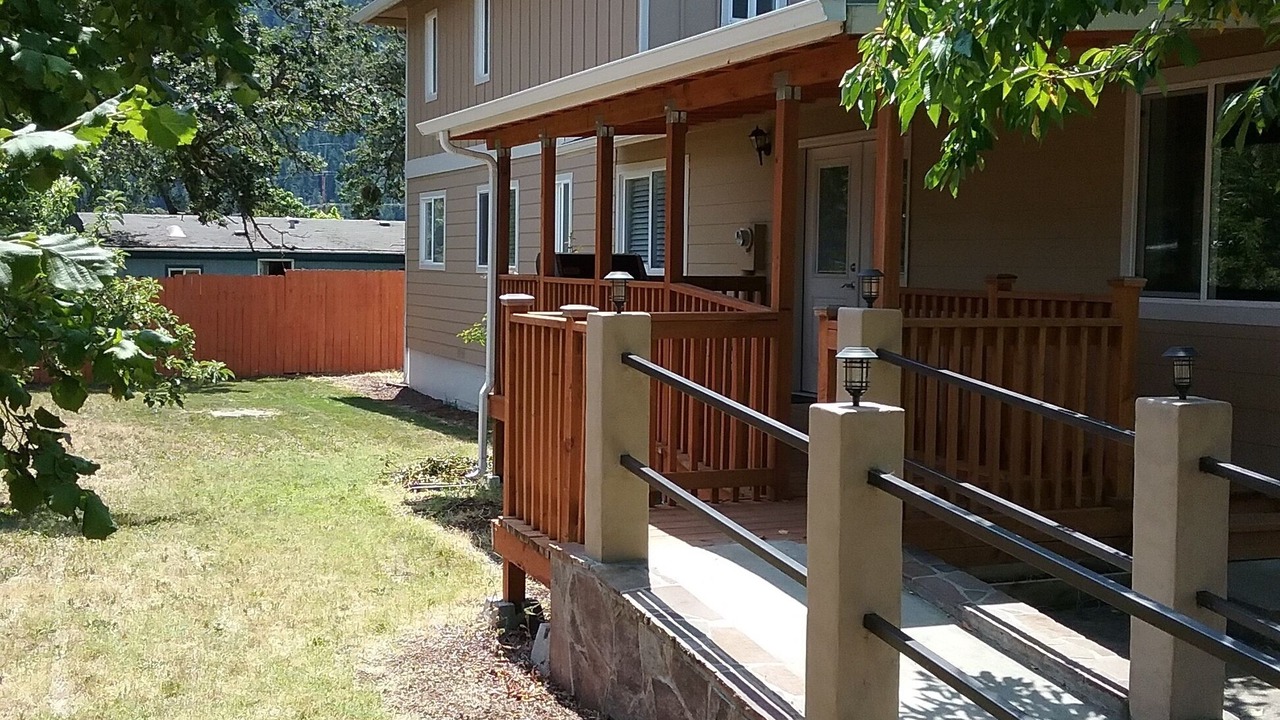 Photo of Outdoor in Roseburg