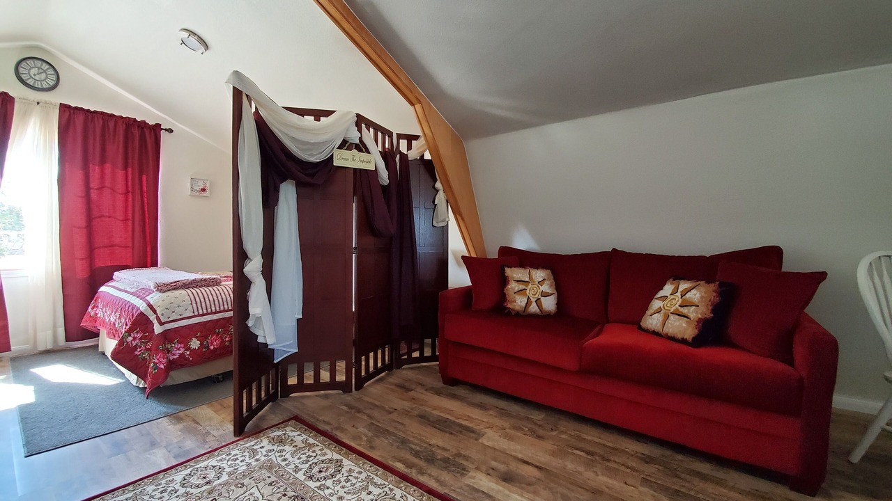 Photo of Bedroom in Templeton