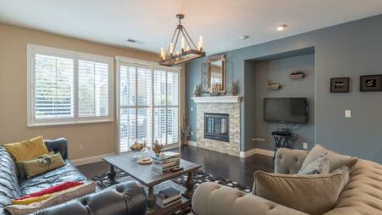 Photo of Livingroom in Roseville