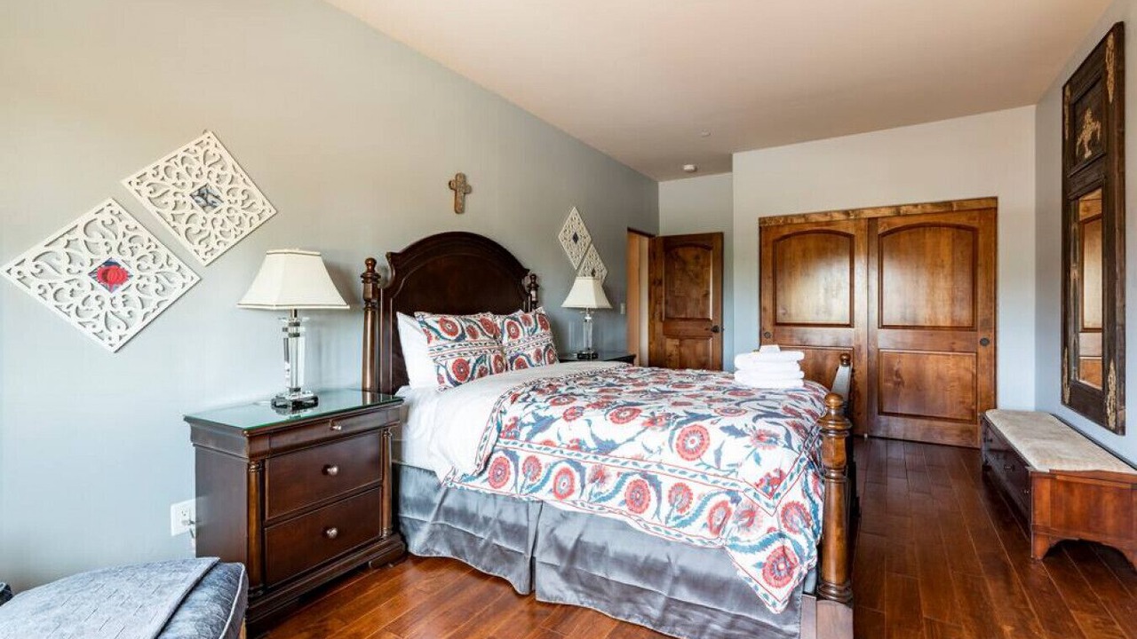 Photo of Bedroom in Templeton