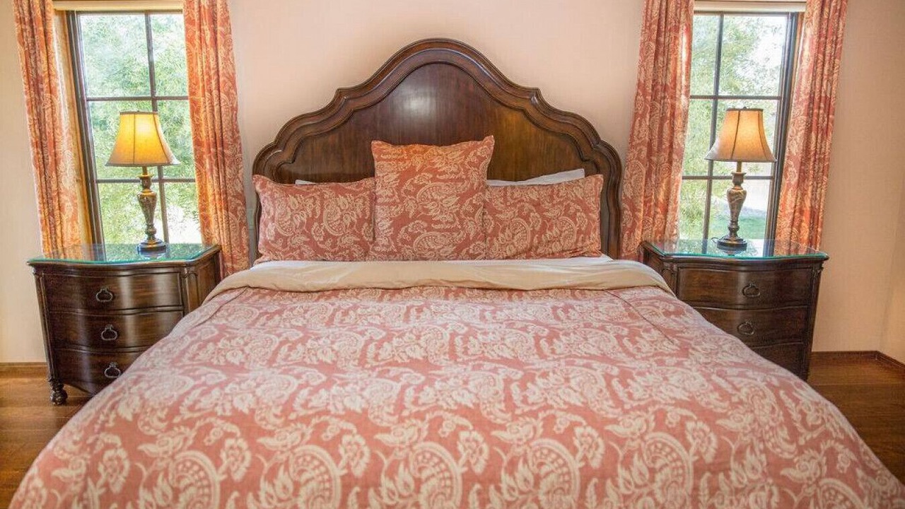 Photo of Bedroom in Templeton