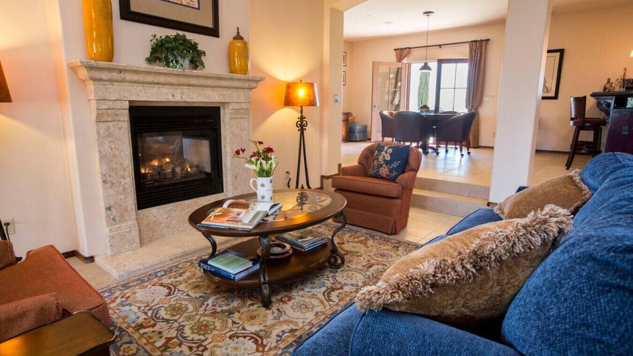 Photo of Livingroom in Templeton