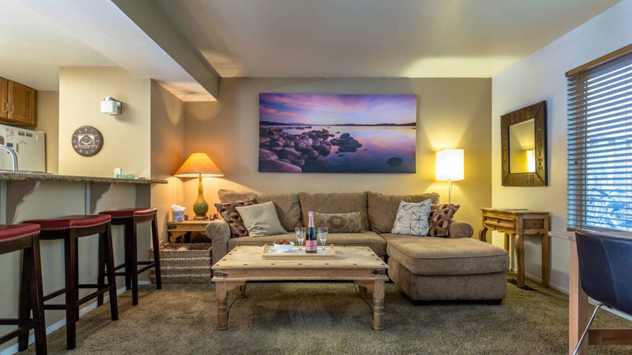 Photo of Livingroom in Lake Forest