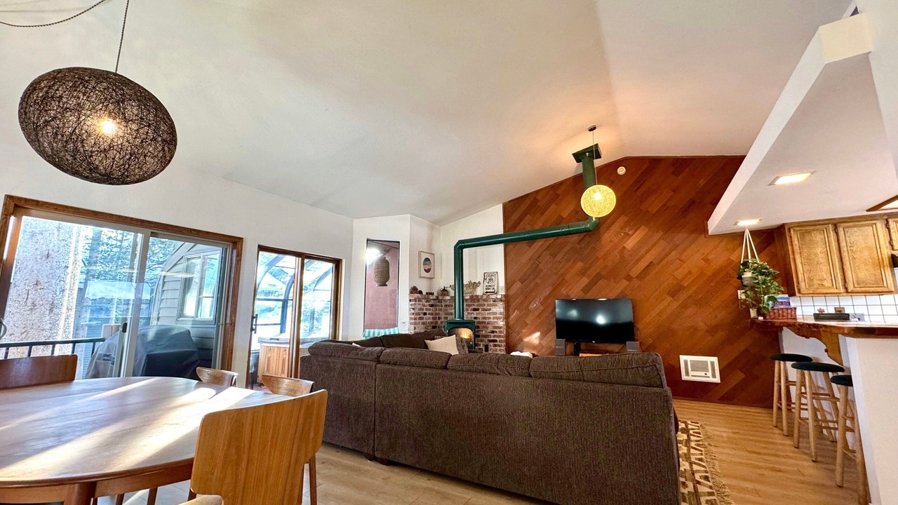 Photo of Bedroom in Mammoth Lakes