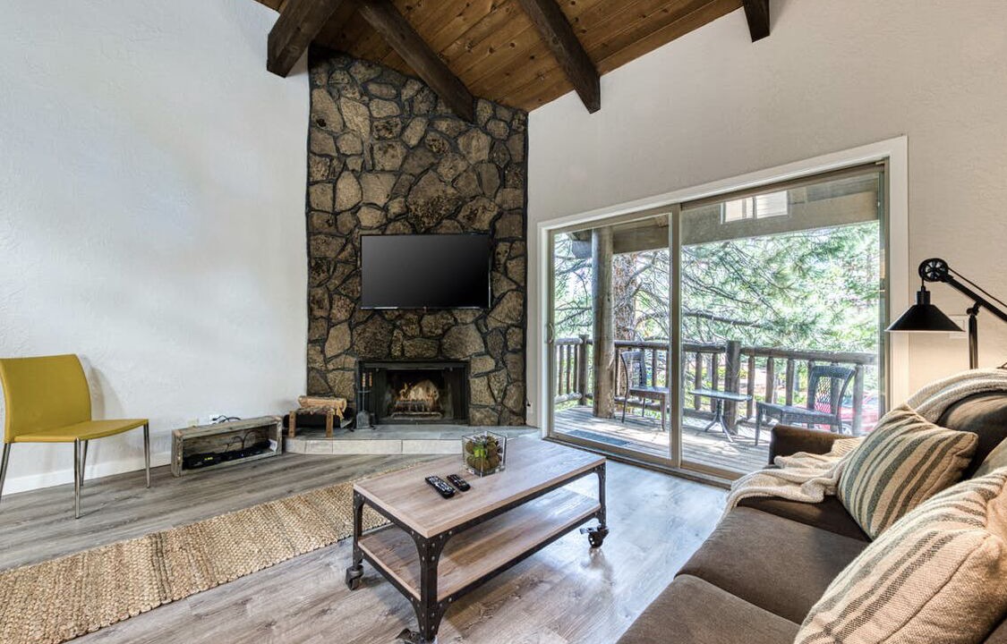 Photo of Livingroom in Sunriver