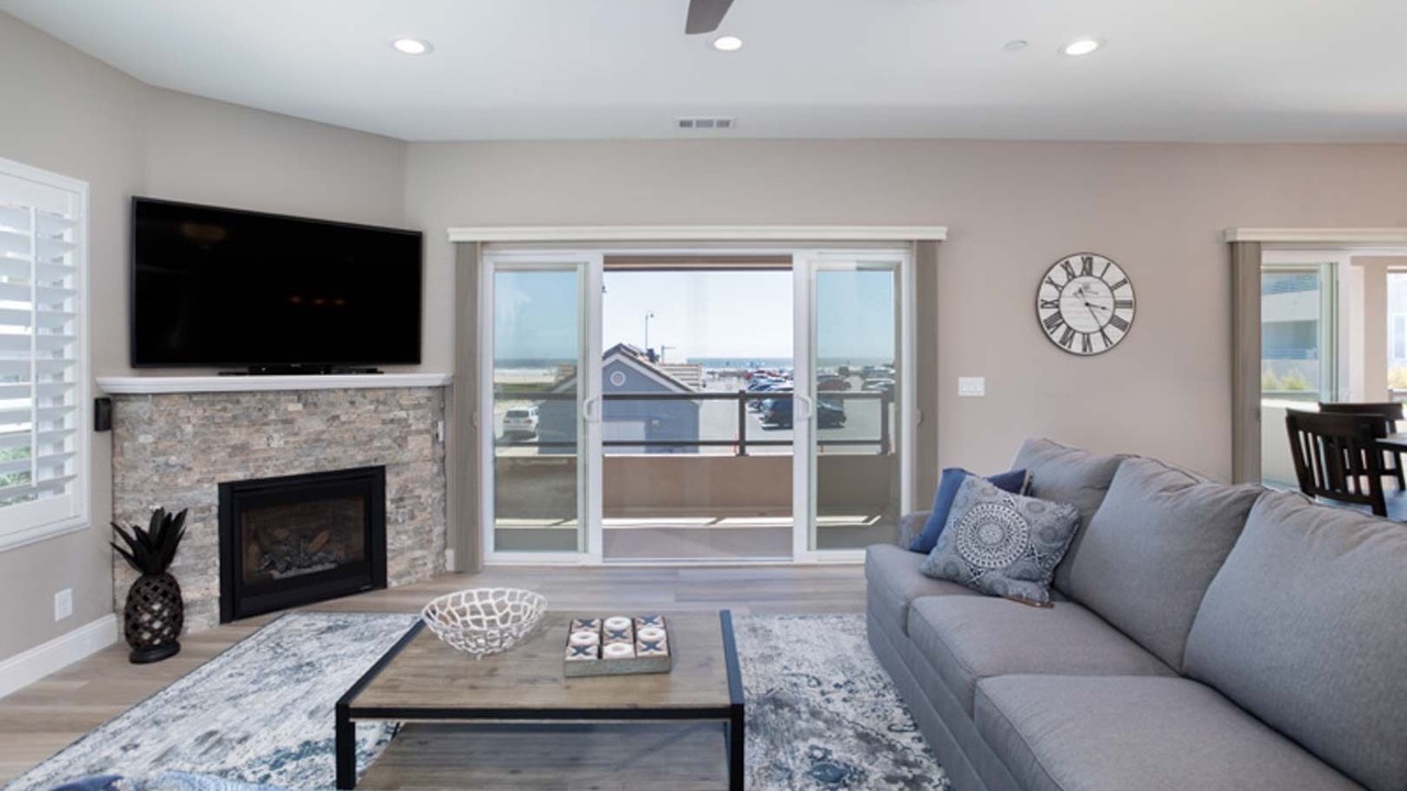 Photo of Livingroom in Downtown