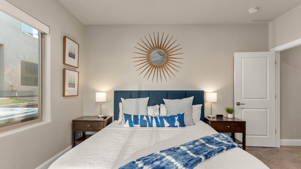 Photo of Bedroom in Hurricane