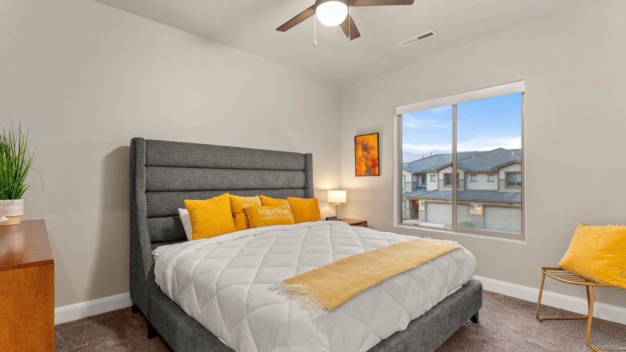 Photo of Bedroom in Hurricane