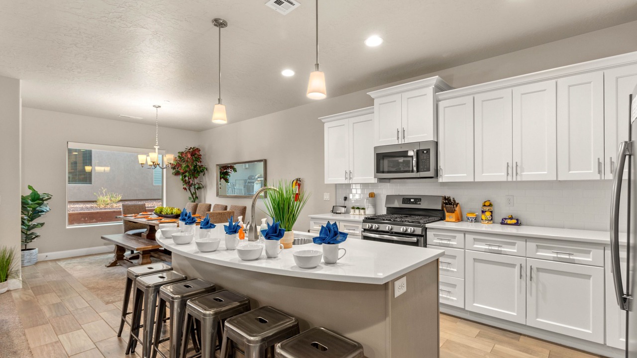 Photo of Kitchen in Hurricane