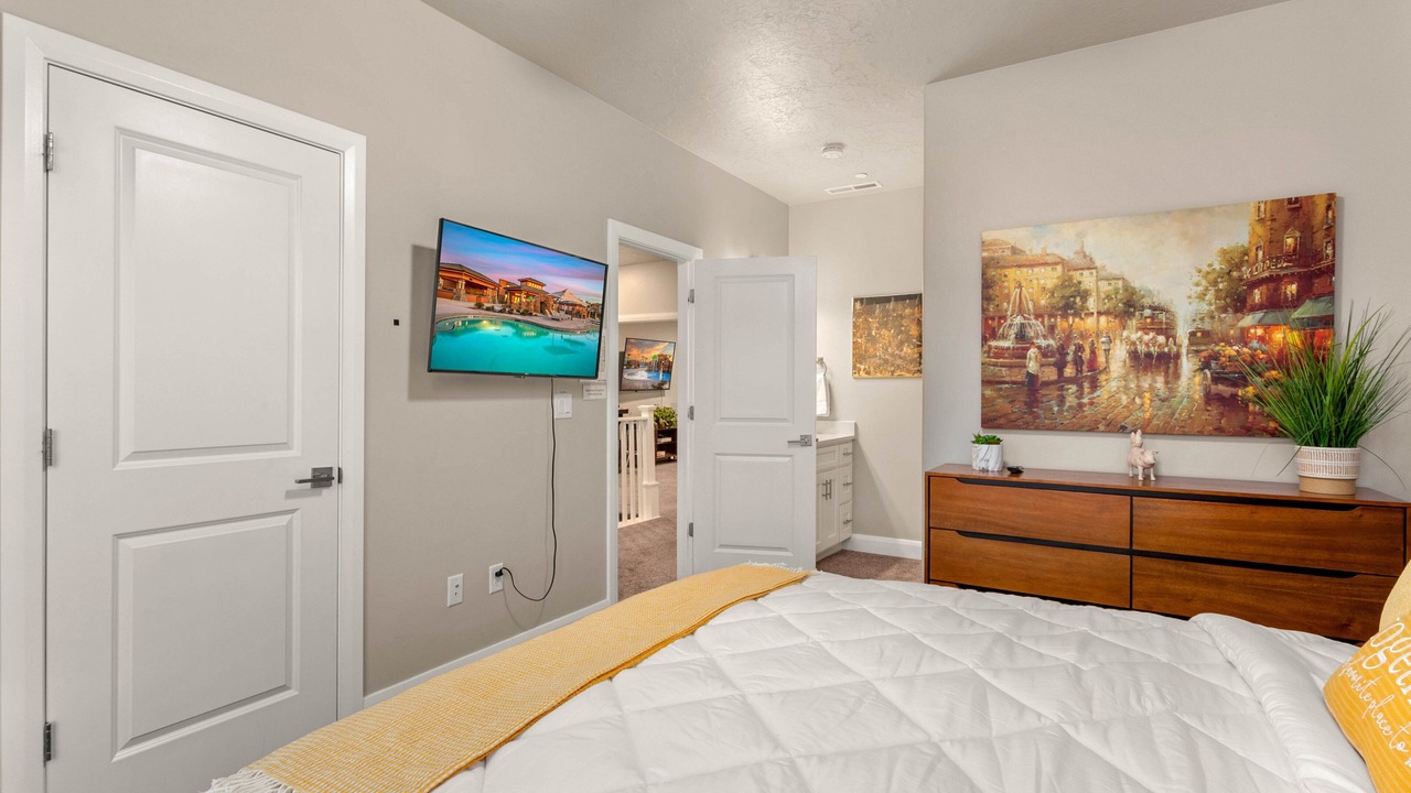 Photo of Bedroom in Hurricane