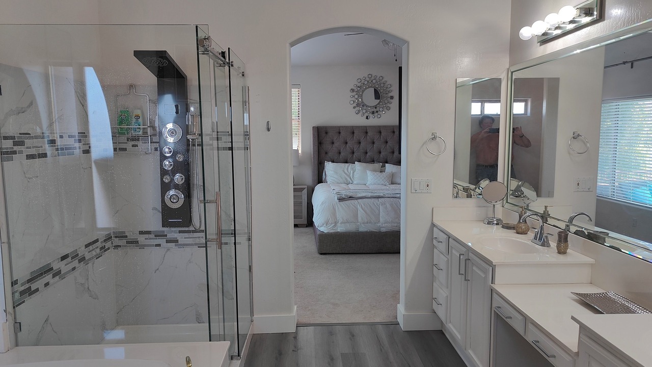 Photo of Bathroom in Paradise Valley Village