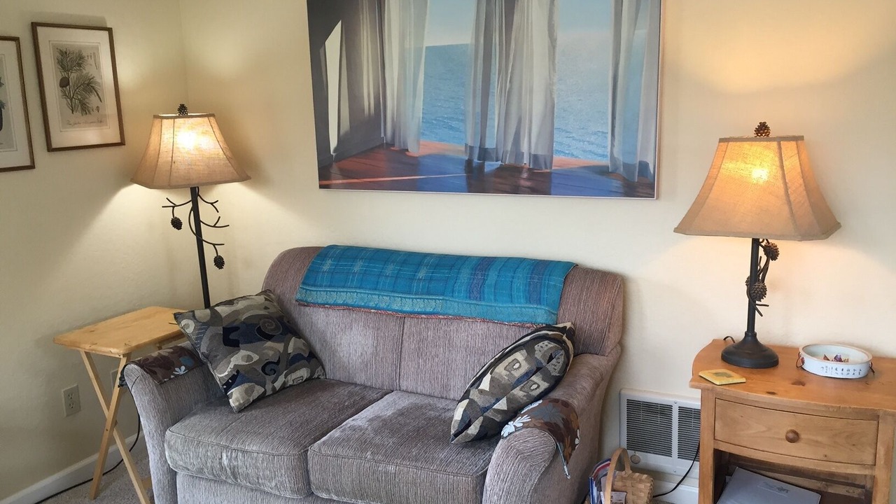 Photo of Livingroom in Siskiyou-Hargadine Historic District