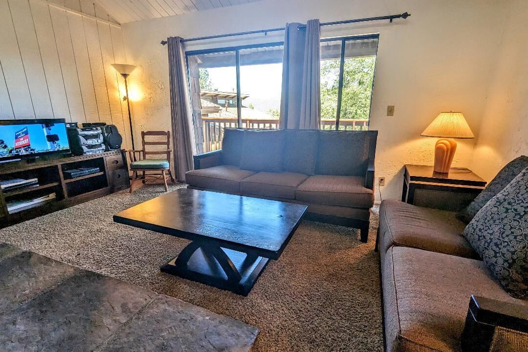Photo of Livingroom in Big Bear Lake