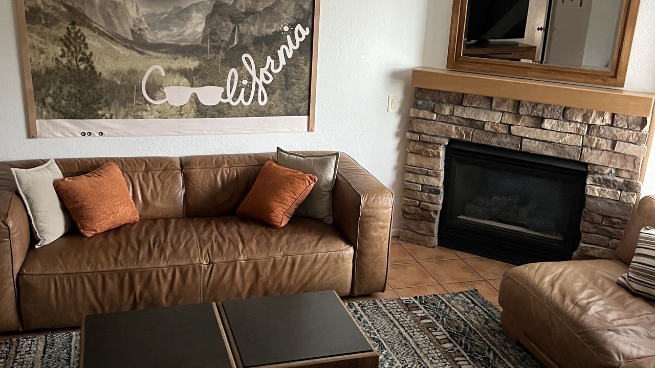 Photo of Livingroom in Townsite