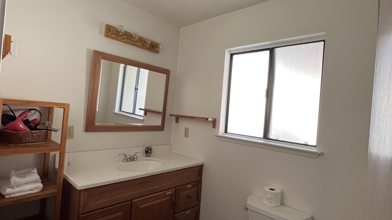 Photo of Bathroom in Oak Shores