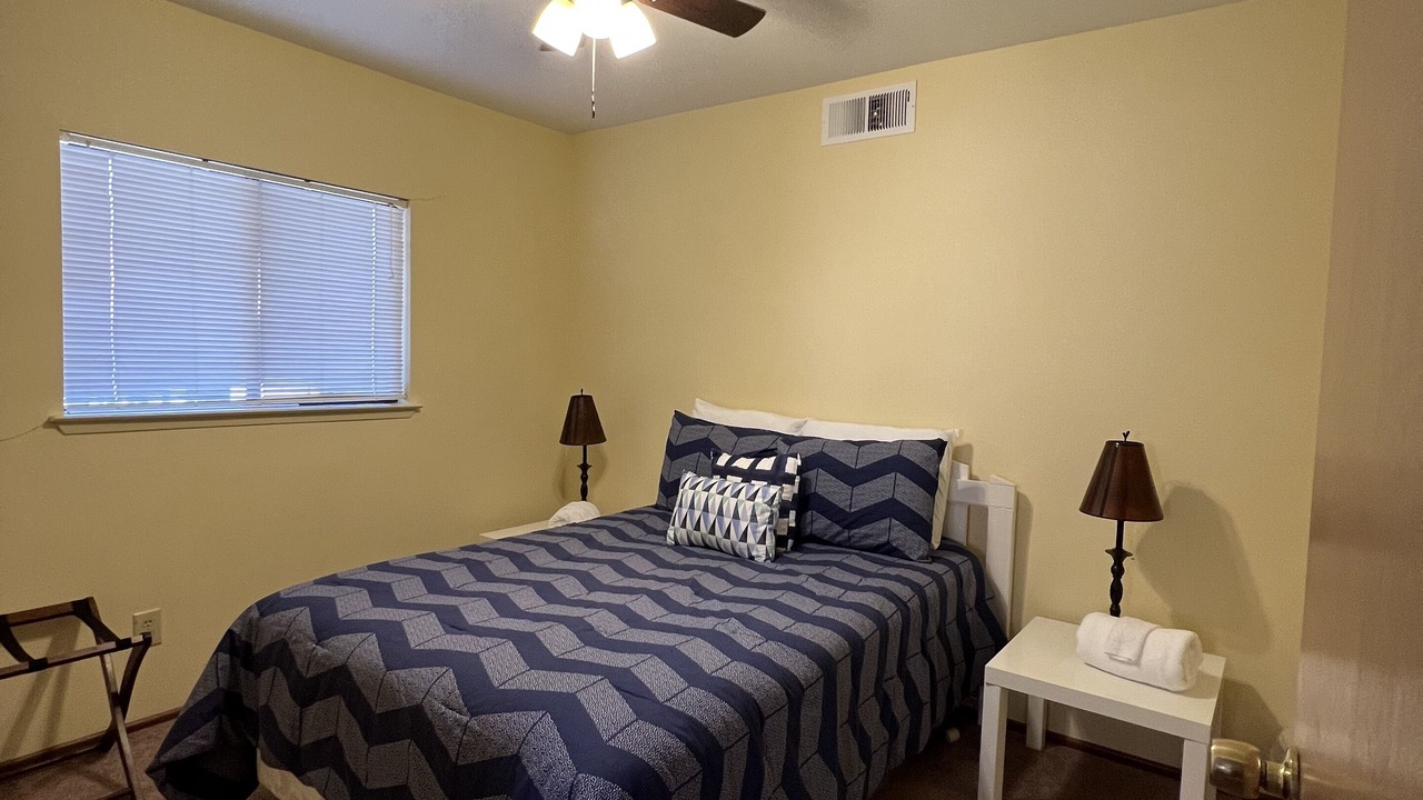 Photo of Bedroom in Oak Shores