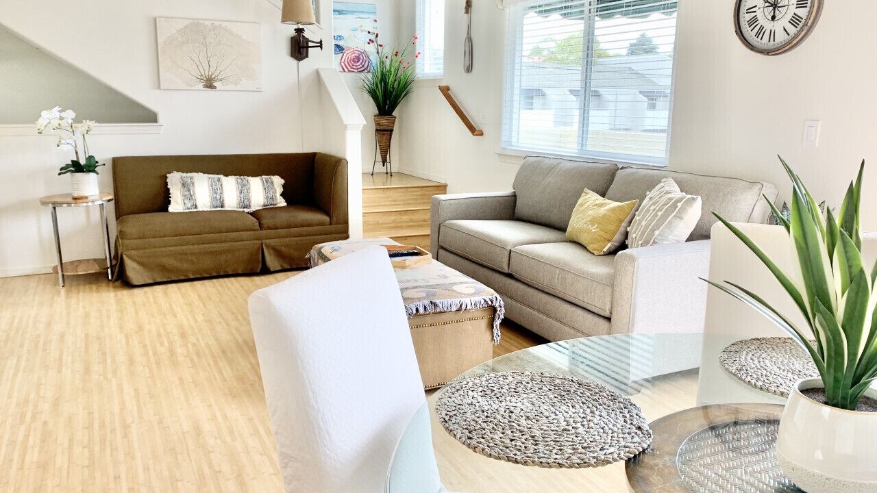 Photo of Livingroom in Downtown