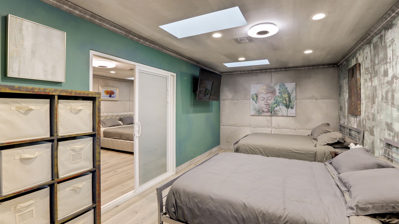 Photo of Bedroom in Spring Valley