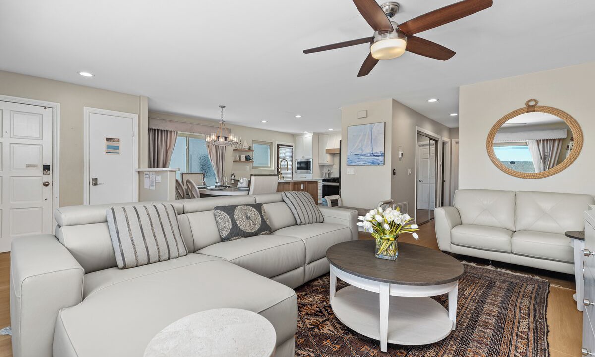 Photo of Livingroom in Capistrano Beach