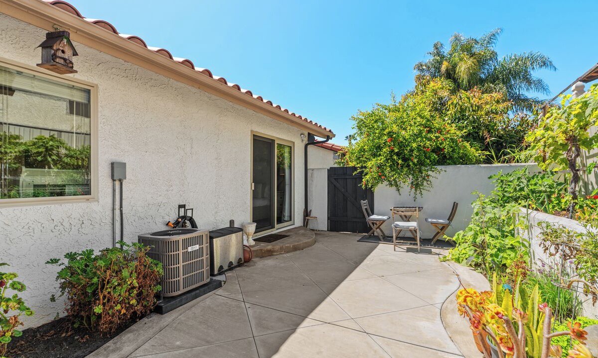 Photo of Patio Balcony in Capistrano Beach