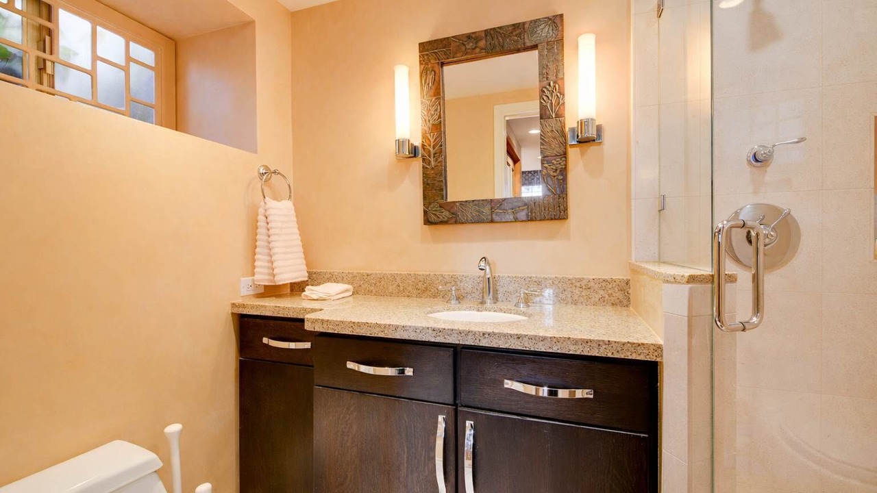 Photo of Bathroom in Glenview