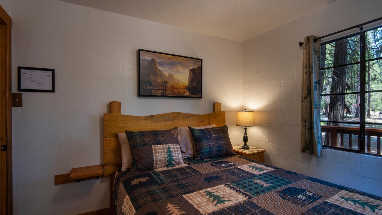 Photo of Bedroom in North Wawona