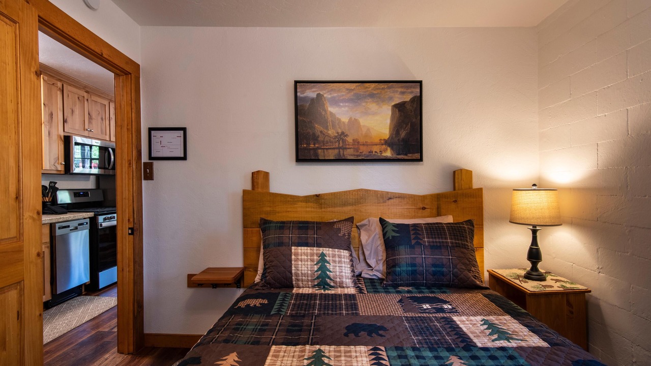 Photo of Bedroom in North Wawona