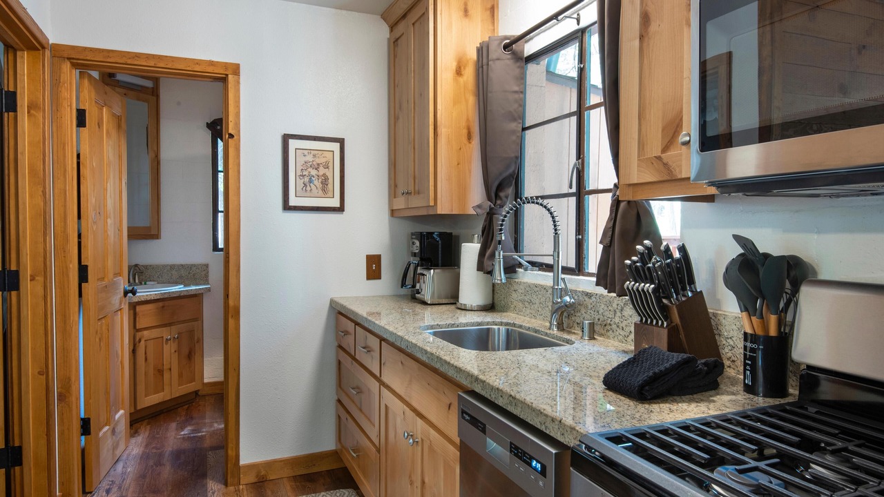 Photo of Kitchen in North Wawona