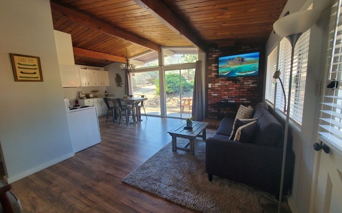 Photo of Livingroom in Bodfish