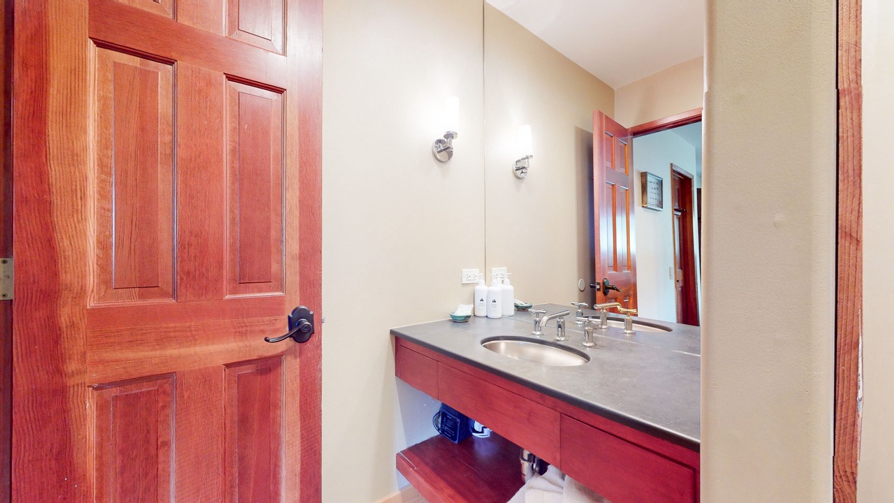 Photo of Bathroom in Mammoth Lakes