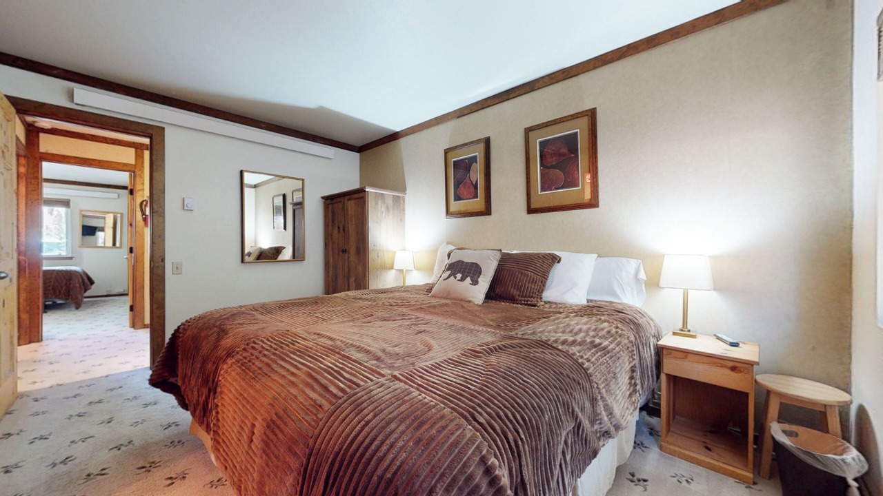 Photo of Bedroom in Mammoth Lakes