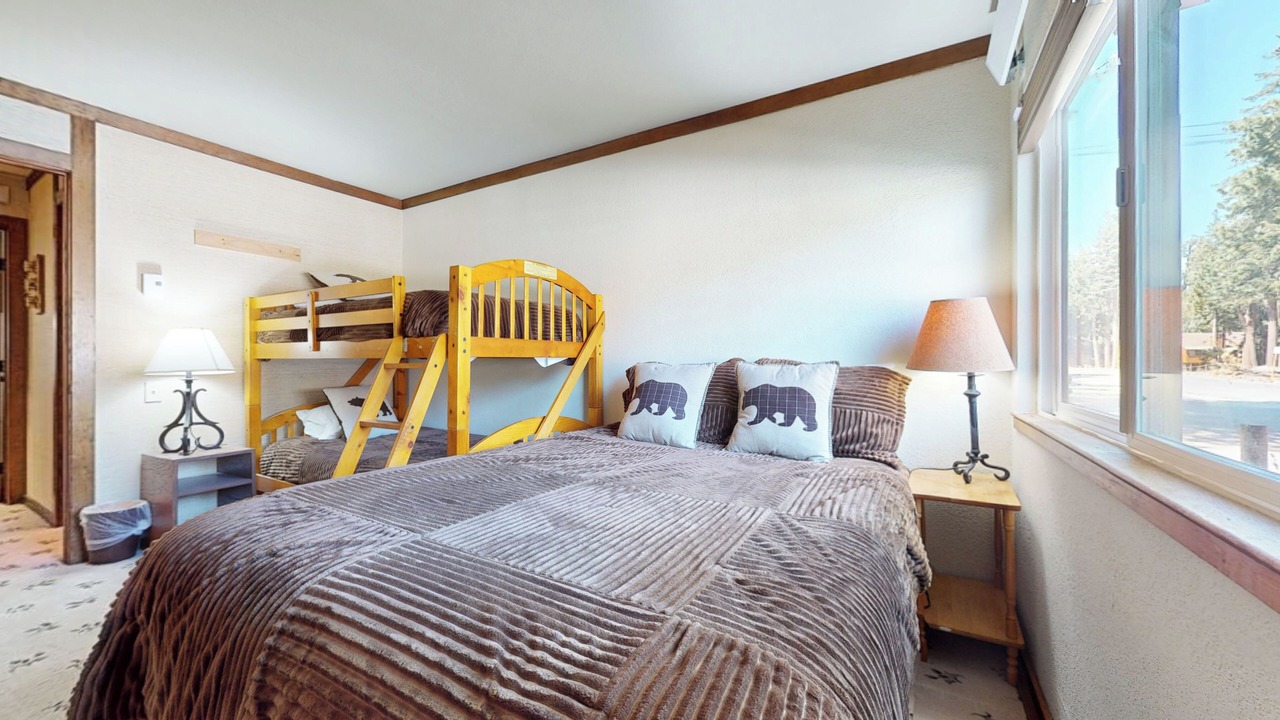 Photo of Bedroom in Mammoth Lakes