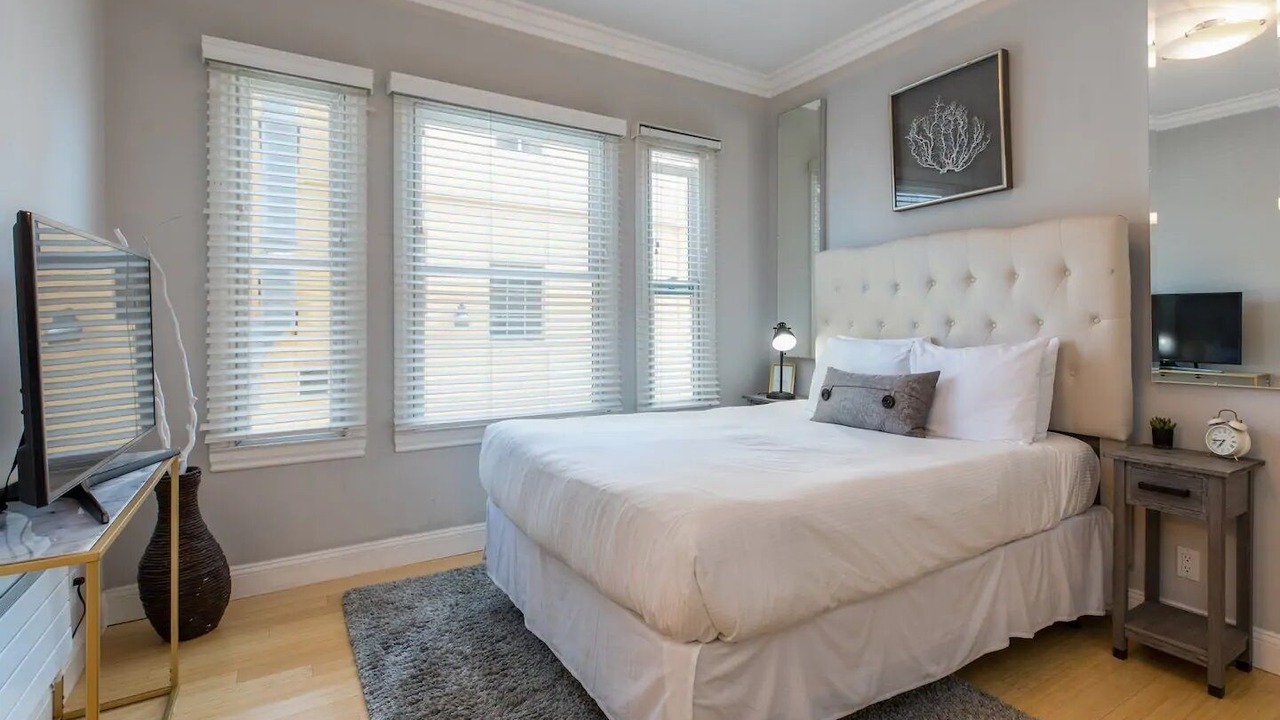 Photo of Bedroom in Nob Hill