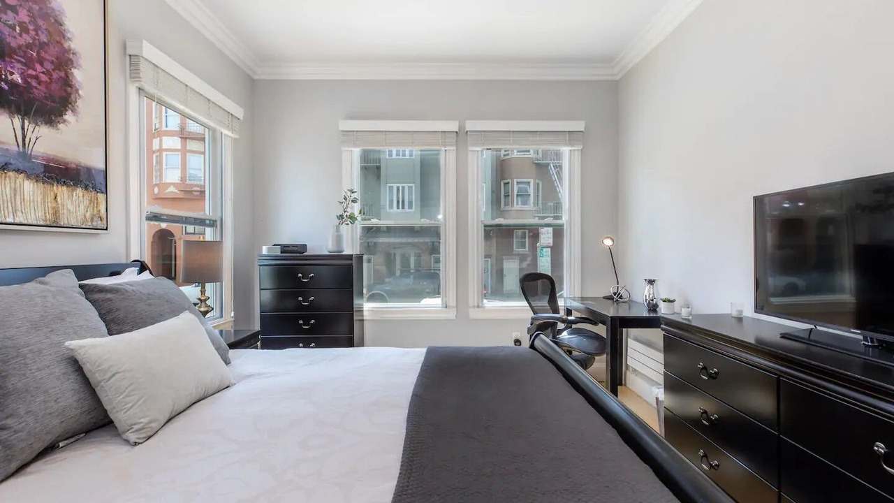 Photo of Bedroom in Nob Hill