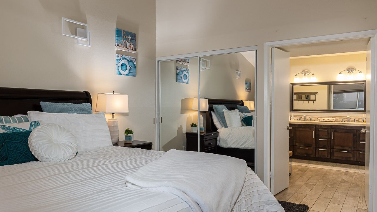 Photo of Bedroom in Solana Beach