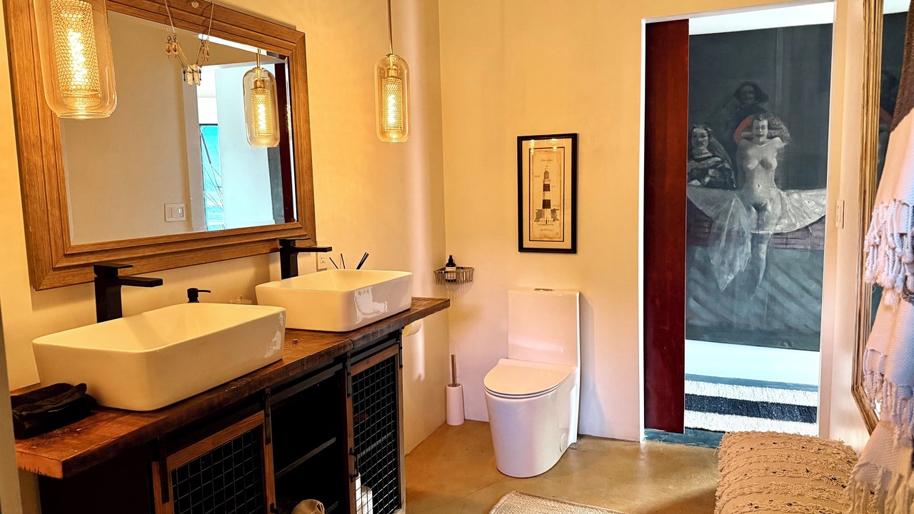 Photo of Bathroom in Lone Pine