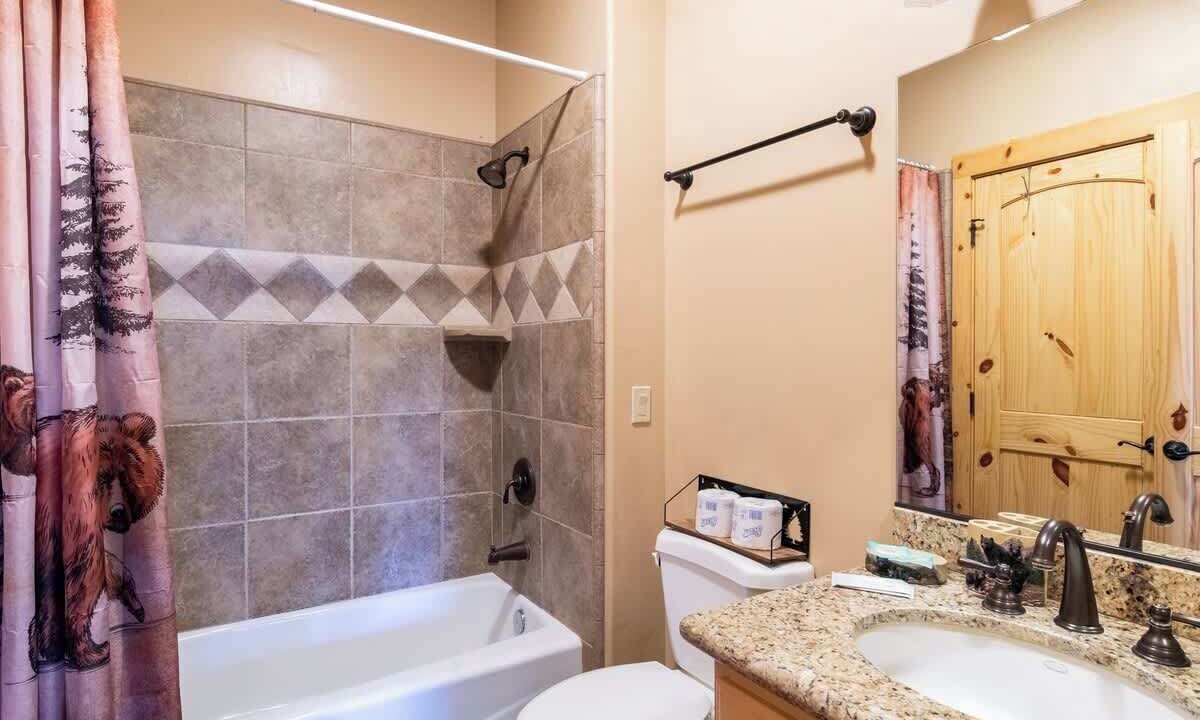 Photo of Bathroom in Upper Moonridge