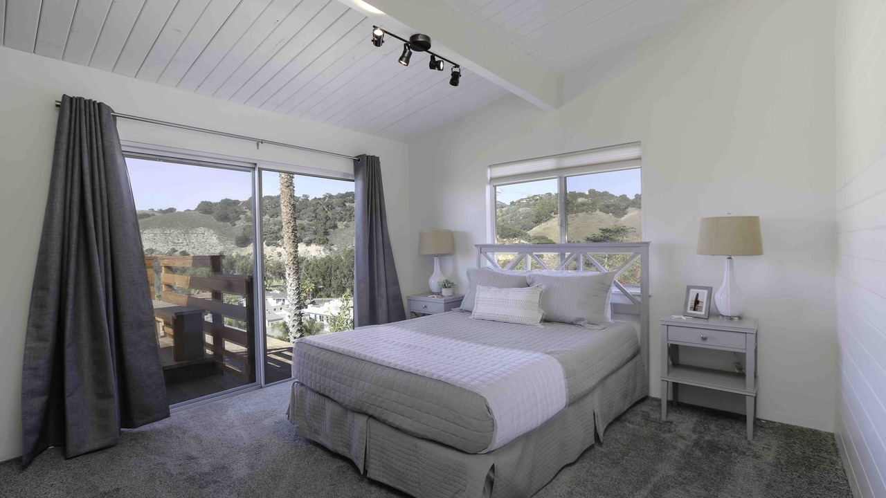 Photo of Bedroom in Avila Beach