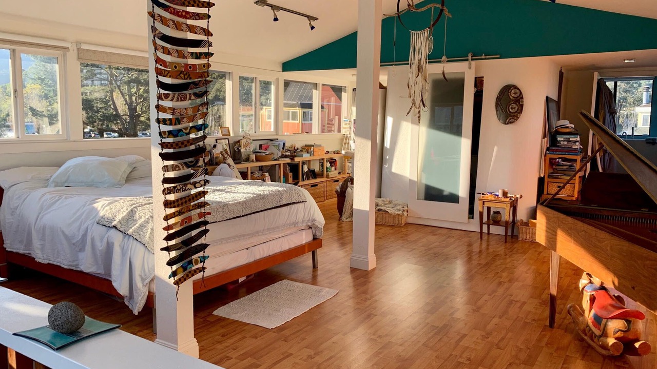 Photo of Bedroom in Marin City