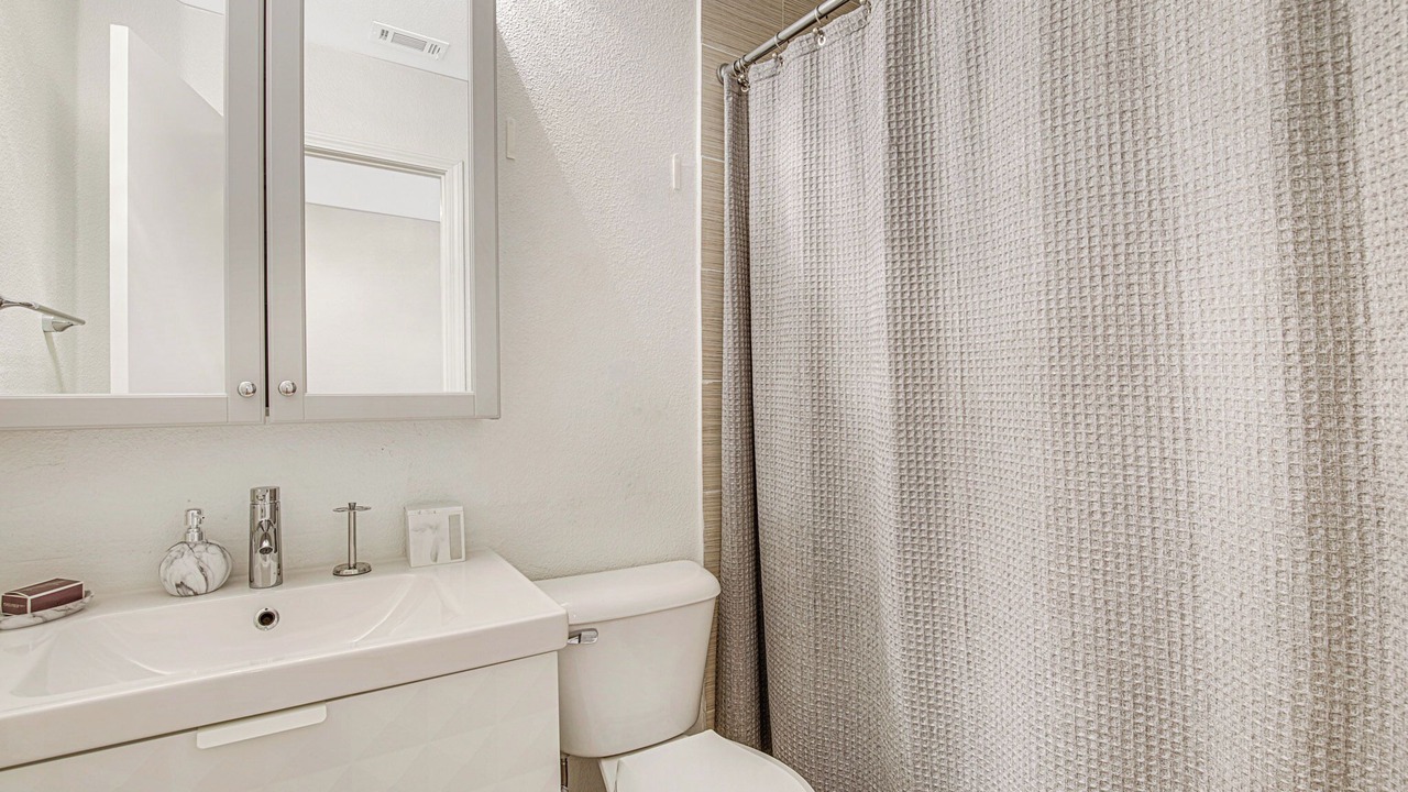 Photo of Bathroom in Summerlin South