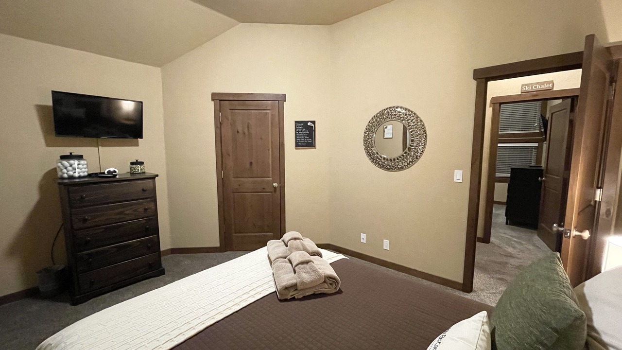Photo of Bedroom in Sunriver