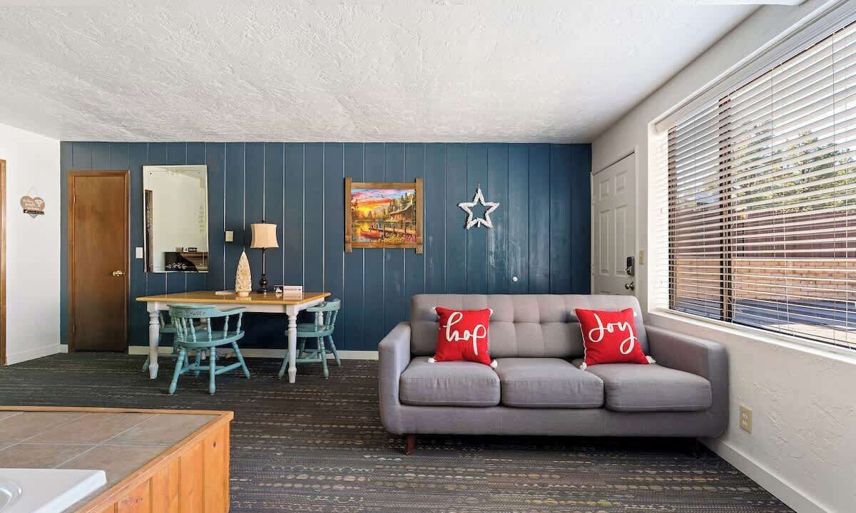 Photo of Livingroom in The Village