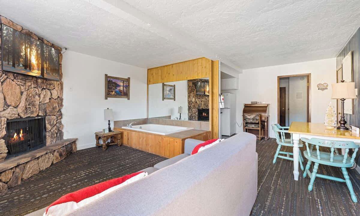Photo of Livingroom in The Village