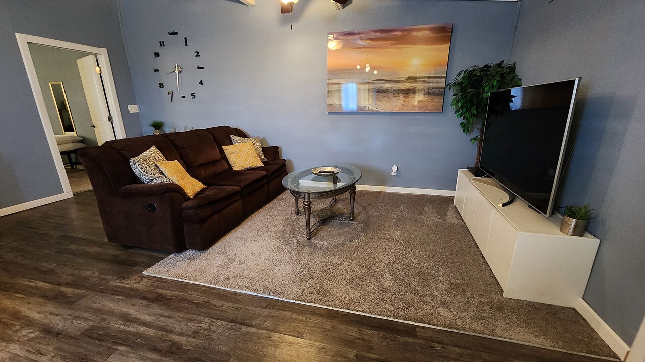 Photo of Livingroom in Dolan Springs