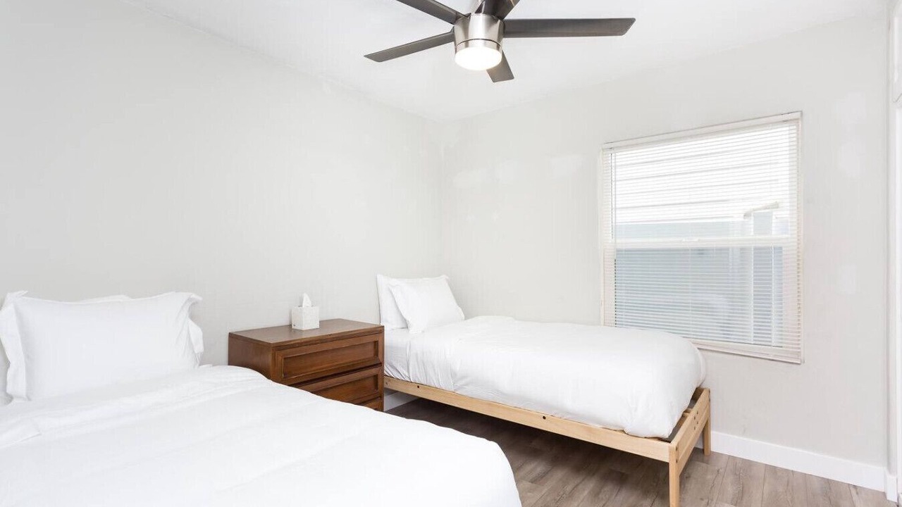 Photo of Bedroom in South Mission Beach