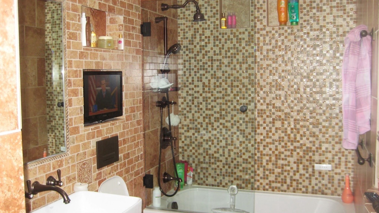 Photo of Bathroom in Martinez